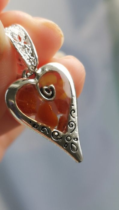 Piękny zestaw, kolczyki plus zawieszka. Bursztyn.