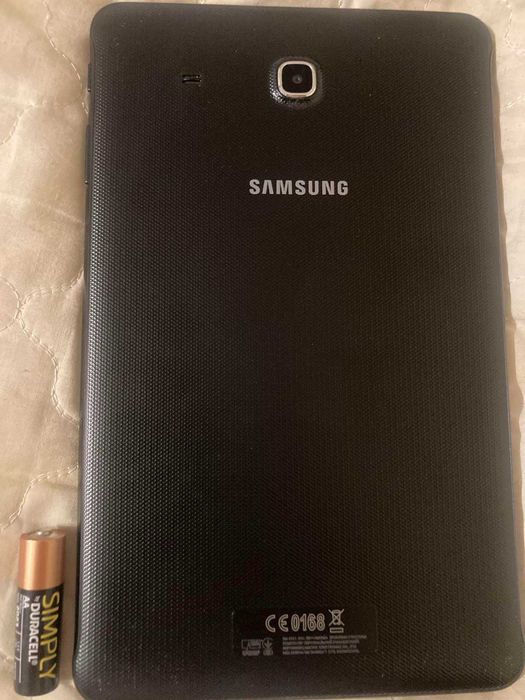 Продається планшет Samsung SM-T561