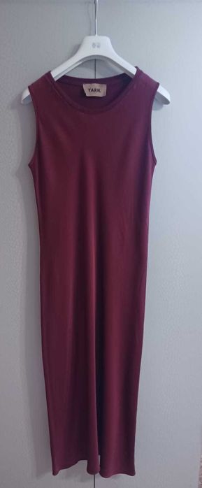 Długa wytworna sukienka, Jarosław Ewert