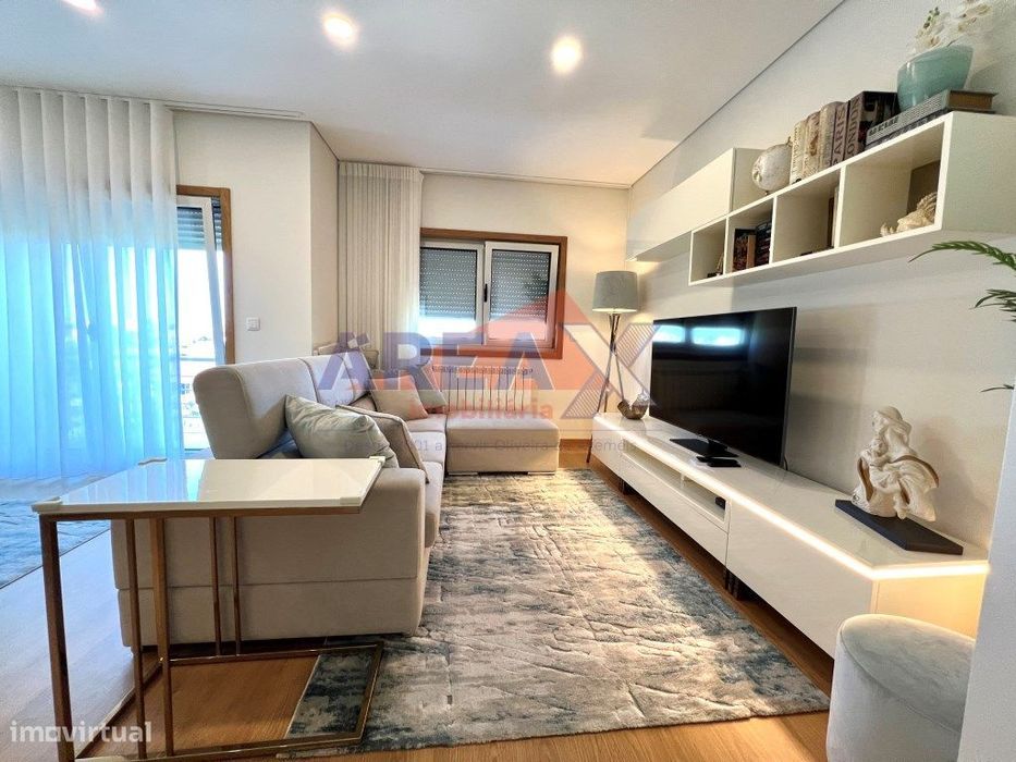 Fabuloso Apartamento T3 Em Aradas - Aveiro