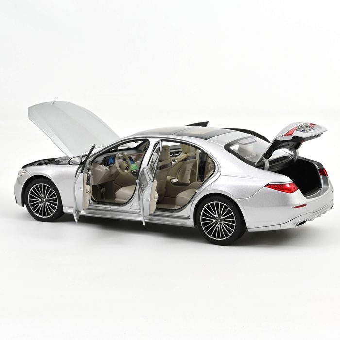 Norev Mercedes W223 AMG Line 1/18