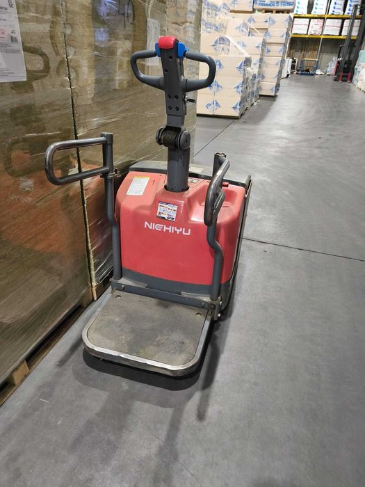 2 Porta-paletes elétricos NICHIYU 2000 kg com plataforma + carregador