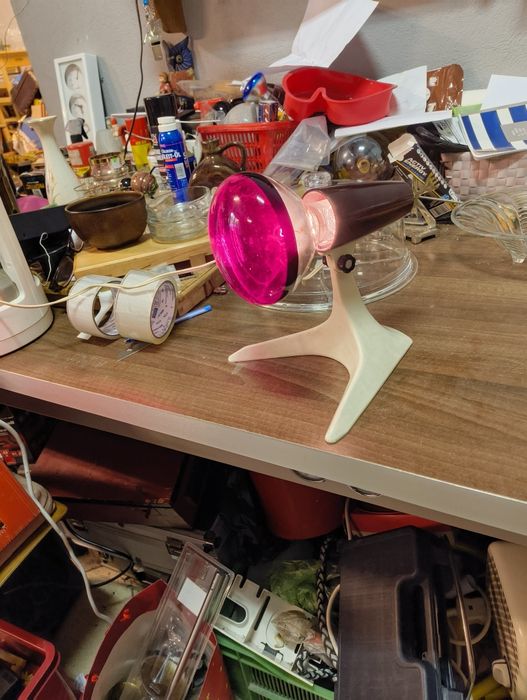 Lampa do nagrzewania ciała