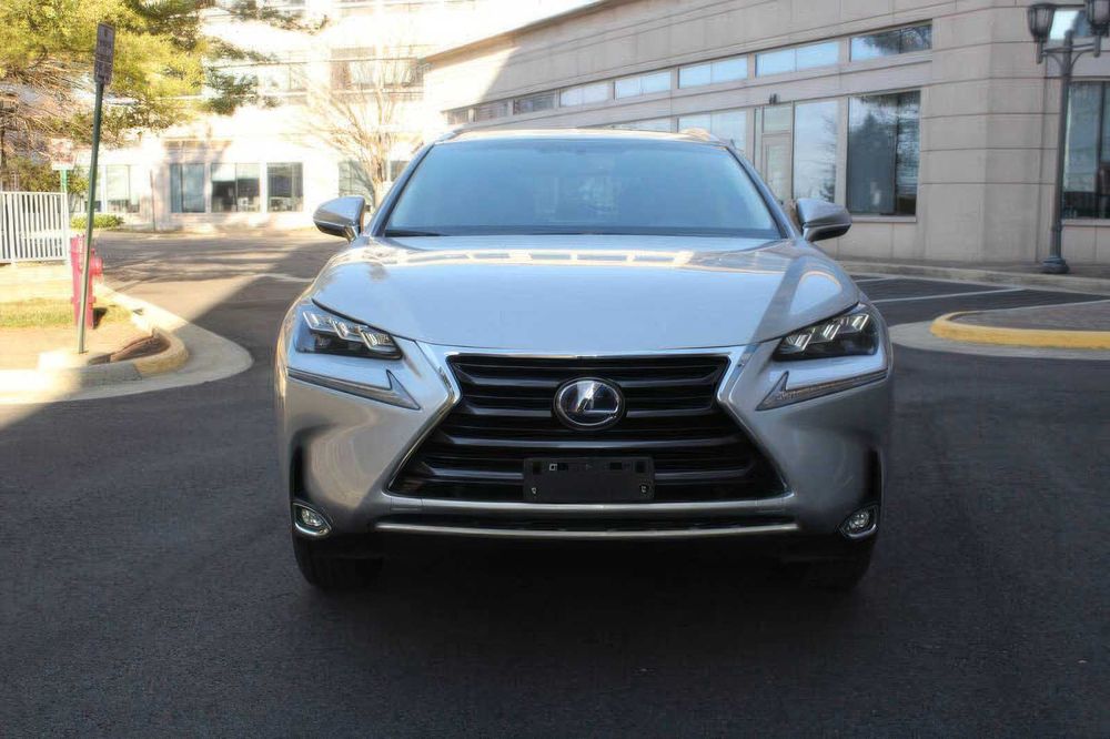 Lexus NX 300h      2019
