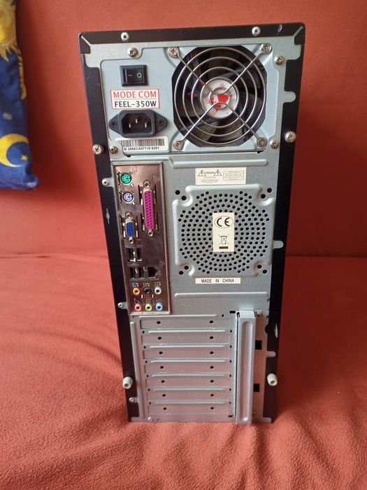 Retro Komputer Dual - Core 1,60 GHZ 2gb ramu WARTO !!