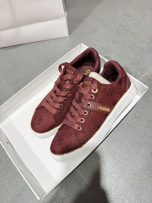 Оригінальні кеди Guess