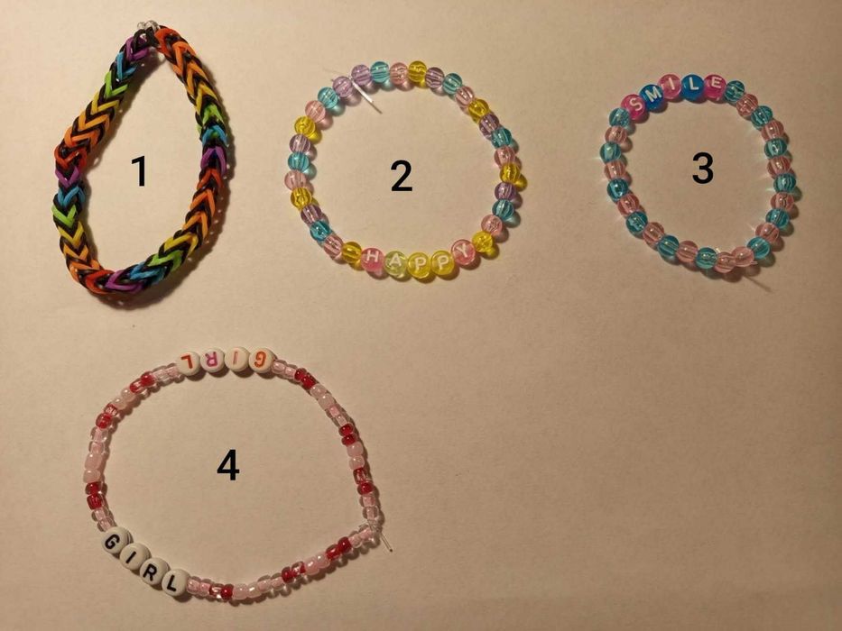 Bransoletki robione ręcznie