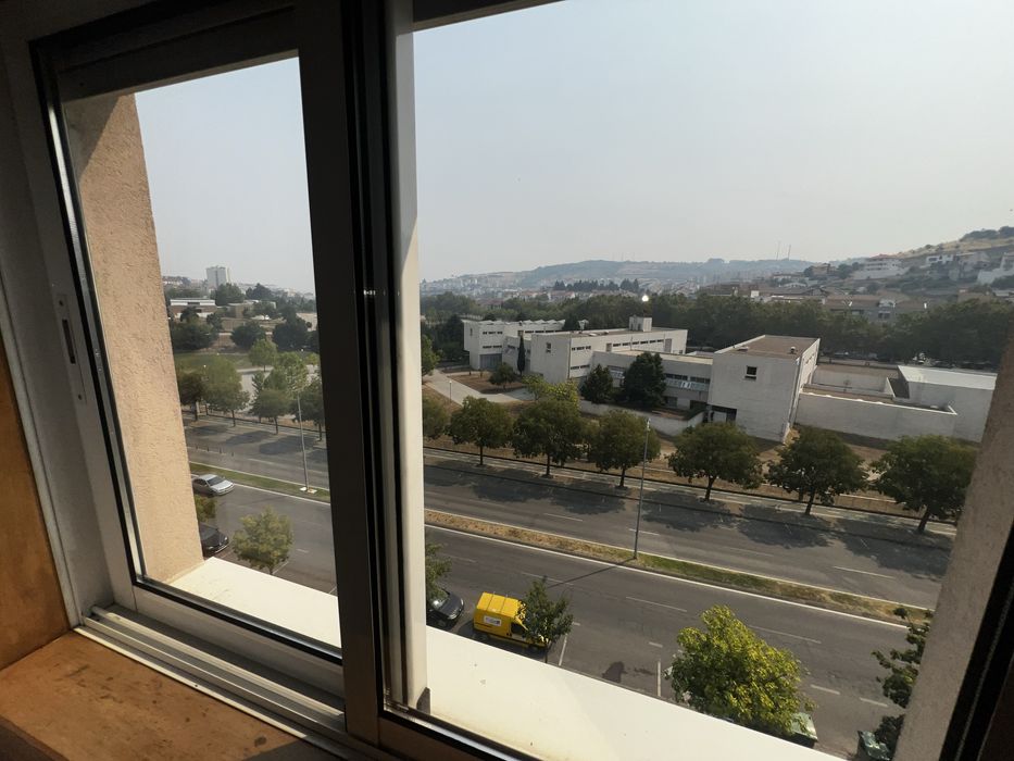 ÚLTIMO disponível Apartamento quarto Bragança frente ao IPB