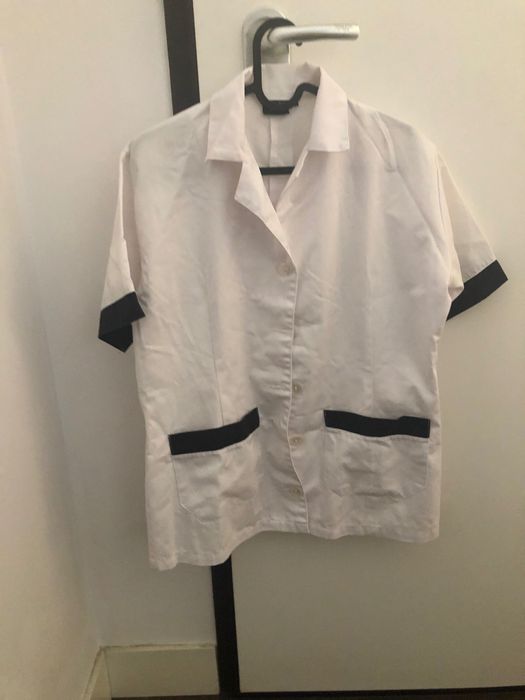 Fardas de fisioterapia (5camisas 3calças)