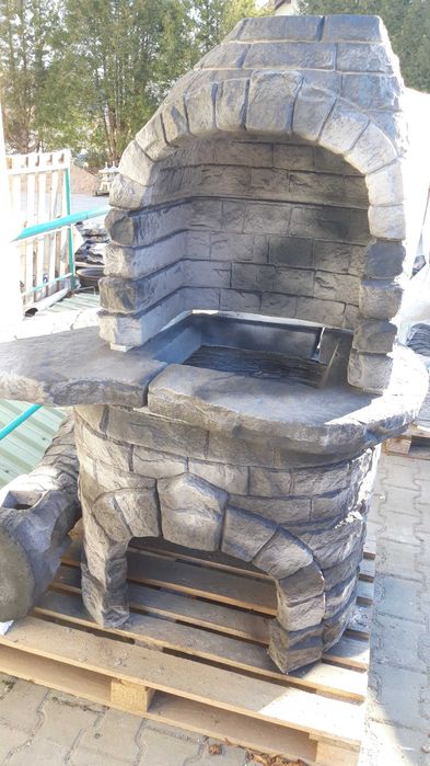 Grill grodowy betonowy klasyczny