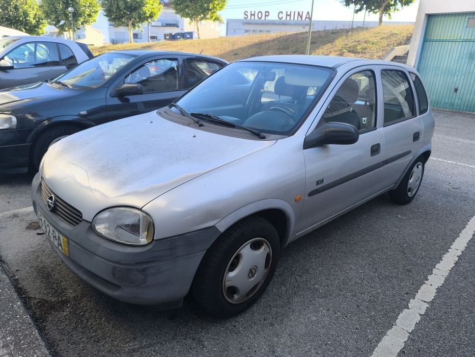Opel Corsa B 1.0 Gasolina