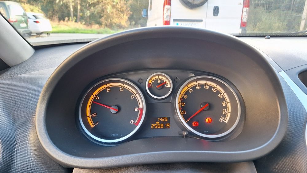 Opel corsa 1.3 cdti 90cv