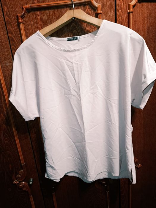 Продам стильные блузки,футболки