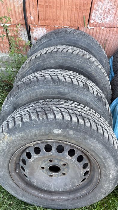 Opony zimowe 195/65/15 na felgach stalowych 5x112
