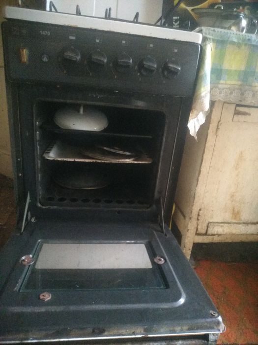 Продам Газовая Плиту