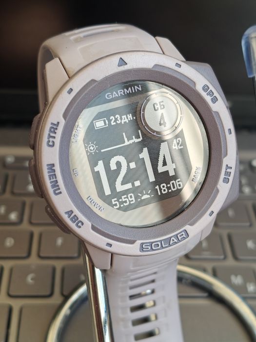 Garmin instinct solar фіолетовий
