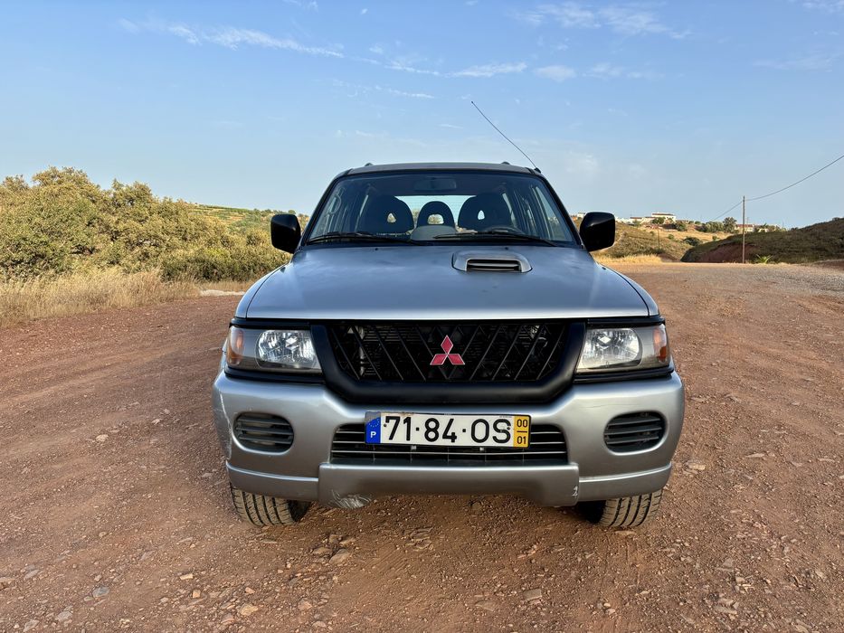 Mitsubishi Pajero Sport 2.5 TD GLS