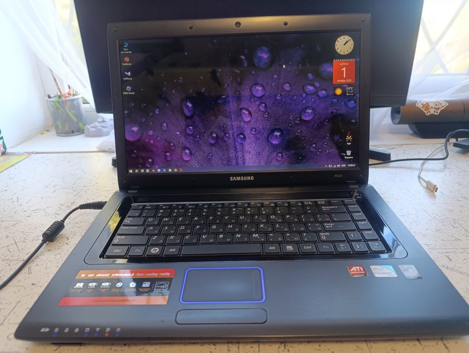 Продам ноутбук Самсунг R522