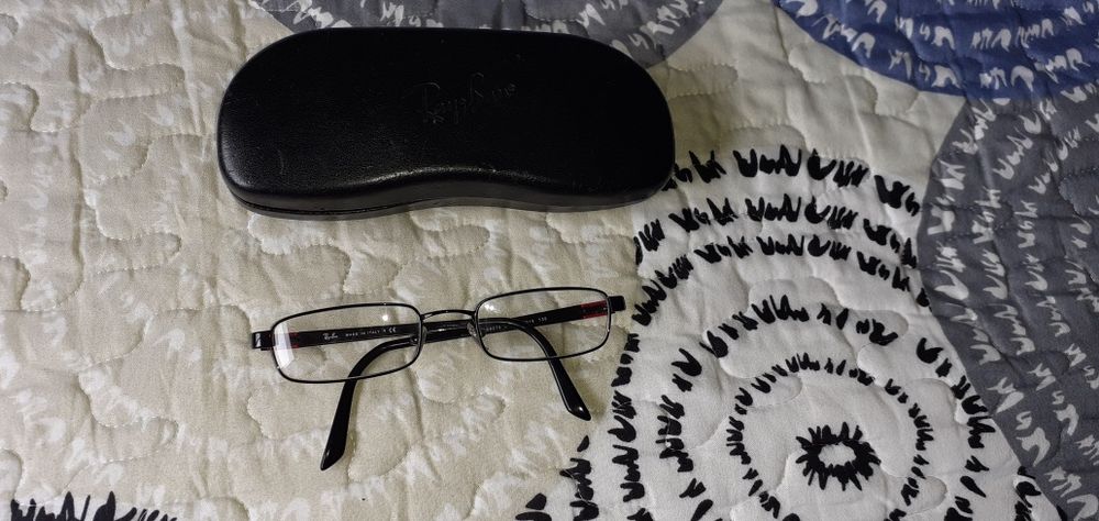 Vendo óculos vogue e ray ban