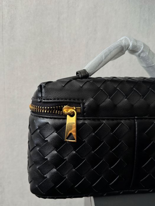 Нова чорна плетена сумка крос боді