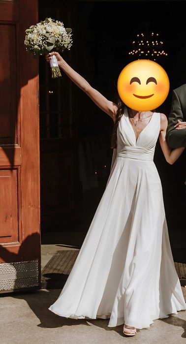Prosta suknia ślubna