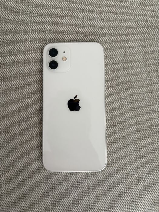IPhone 12 com 64 GB