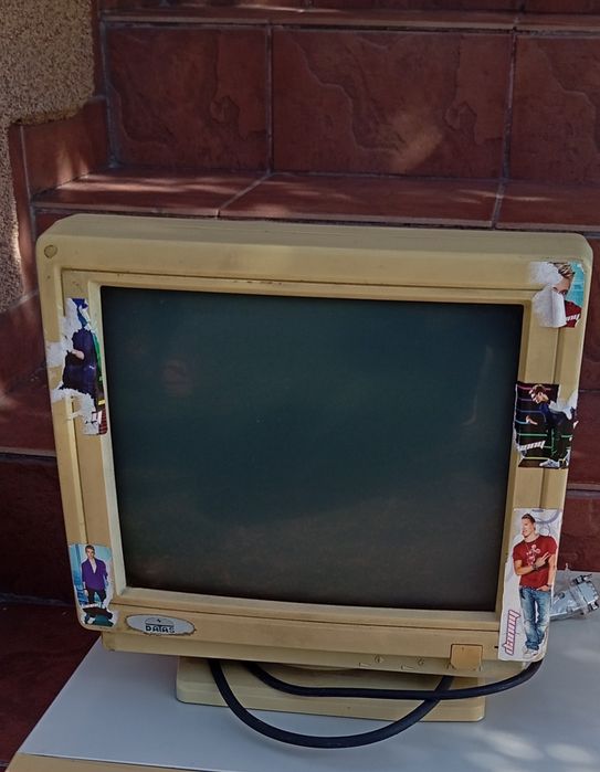 Monitor stary antyk PRL Retro DATA'S