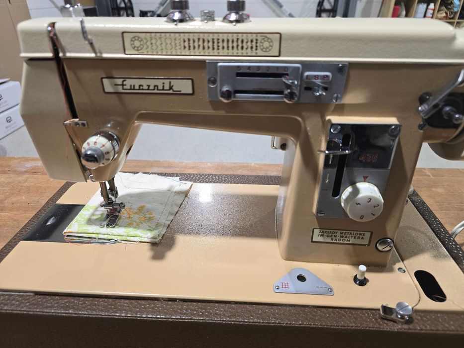 Maszyna do szycia Łucznik 436