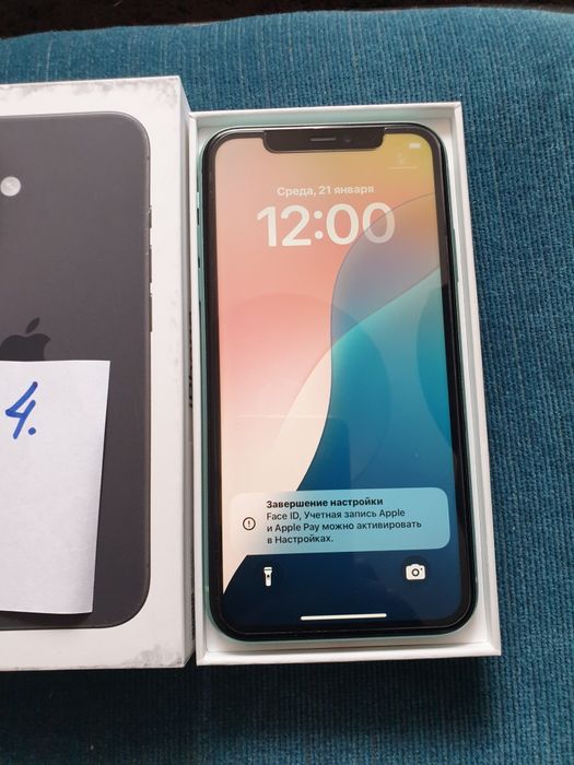 Айфон 11. Память 64 гб.