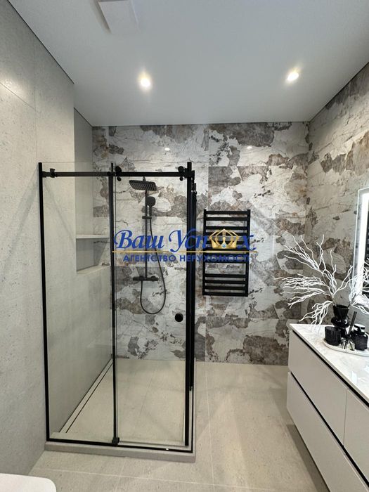 Продажа нового дома с ремонтом село Лесники.  Equides Club