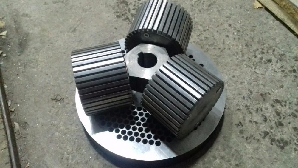 Матрица и ролики для гранулятора