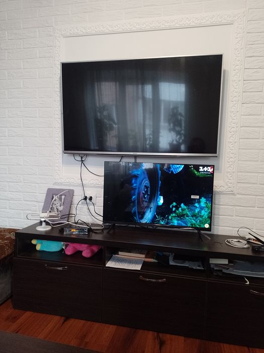 Продам плоский телевізор шарп робочий в гарному стані