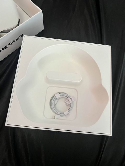 Airpods Max Apple