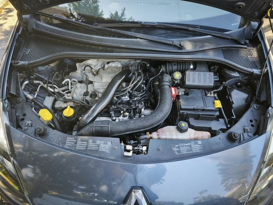 Renault Clio lll, 1.2i Turbo 100CV