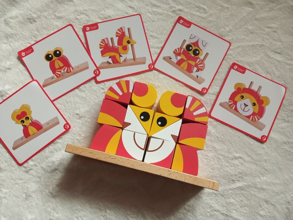 Дерев'яний вертикальний пазл "Левеня"