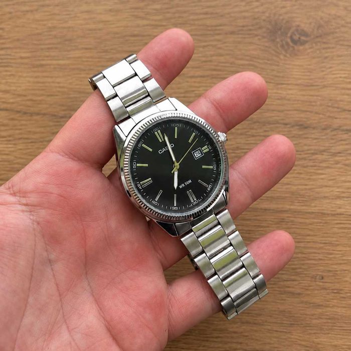 Casio WR50M – klasyczny zegarek Czarny