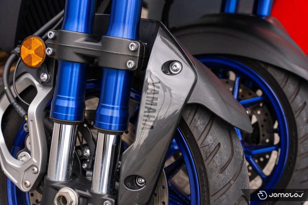 Yamaha Niken MXT 850