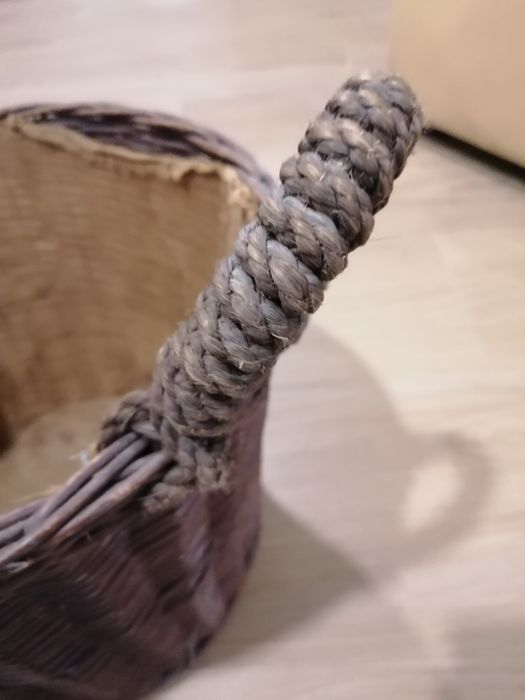 Cesto vime castanho
