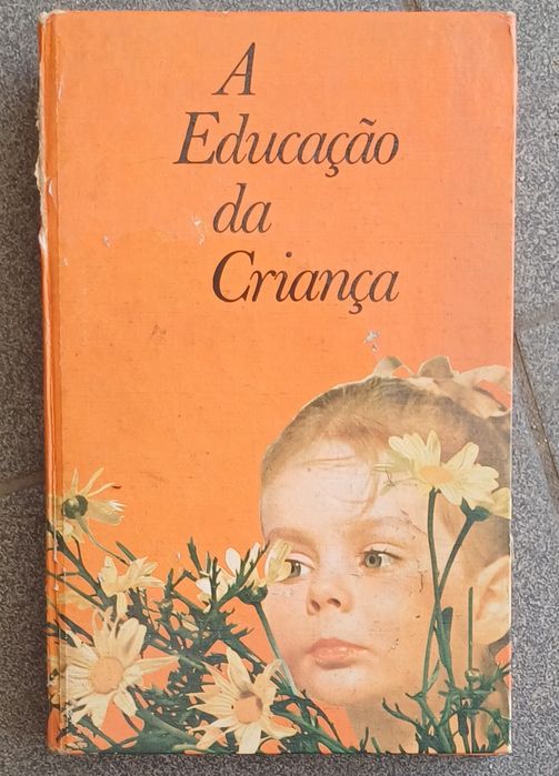 Vários livros antigos