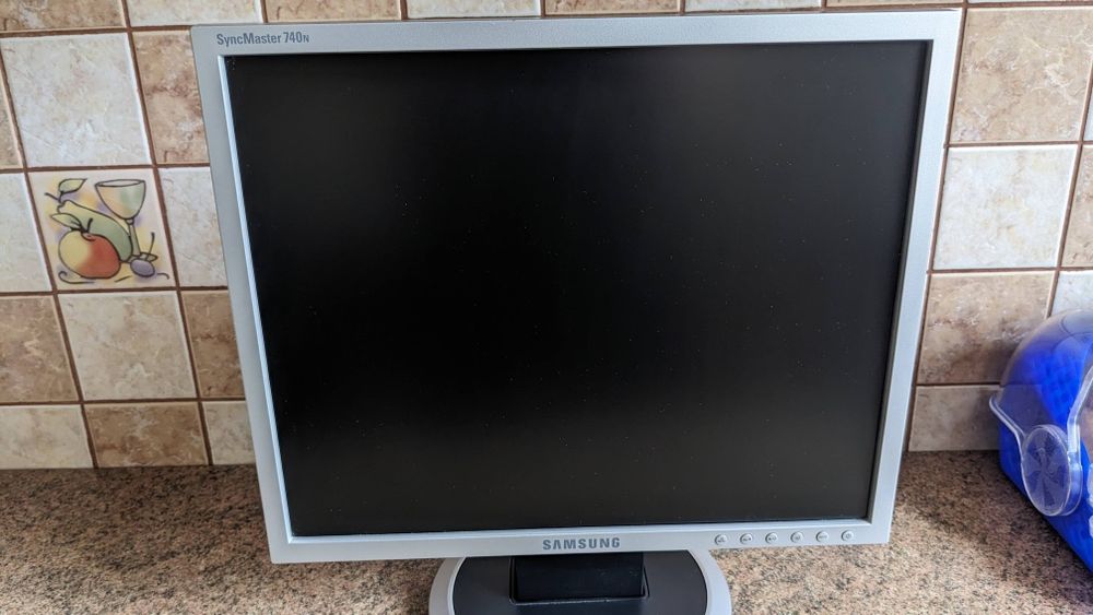 Monitor lcd samsung 19 cali 5:4 vga