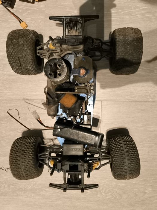 Продам машинку tamiya tnx 5.2 nitro 1/6
