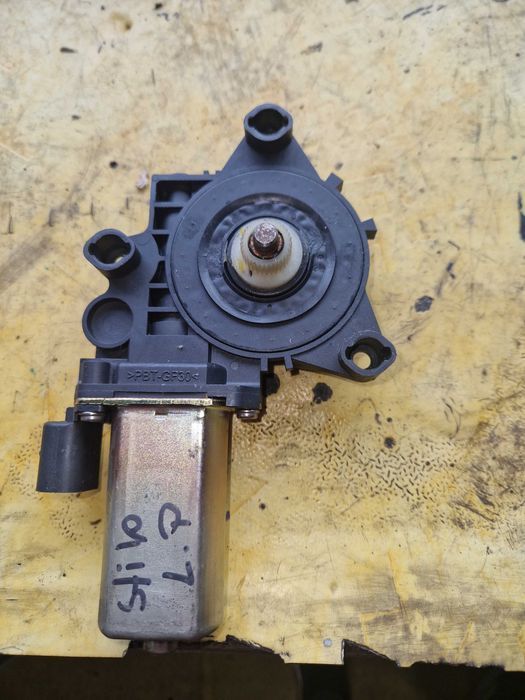 Silniczek podnoszenia szyby Fiat Stilo 50.002.603