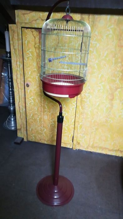 Gaiola com pé, impecável.