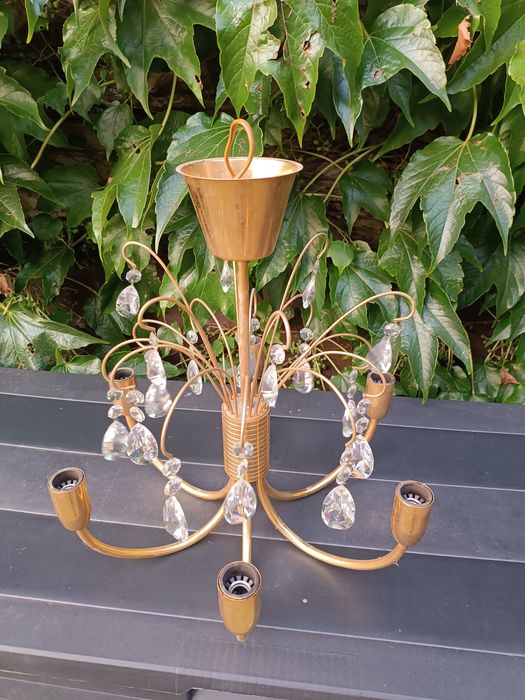 Lampy wiszące i na ścianę