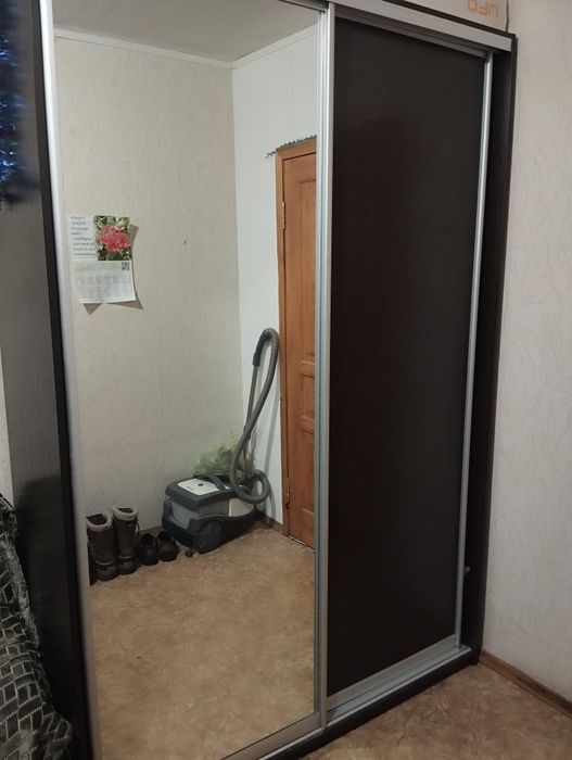 Продам 2 комнатную квартиру 3/9 ,м Дворец Спорта