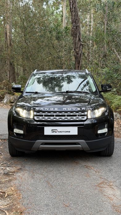 •LAND ROVER Range Rover Evoque 2.2 TD4 Prestige