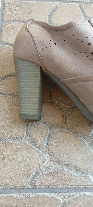 Buty damskie rozmiar 39