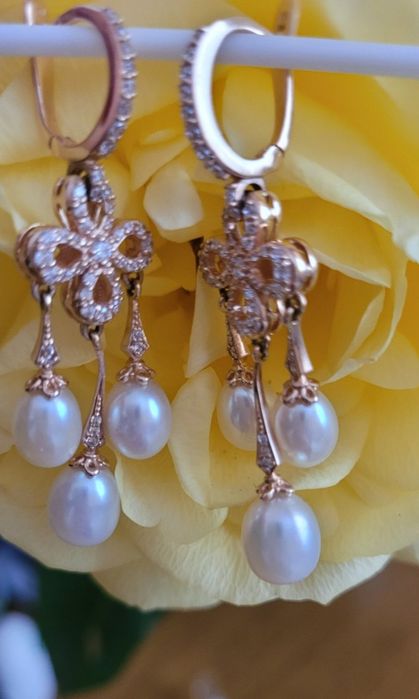 Сережки - підвіски з жемчугом