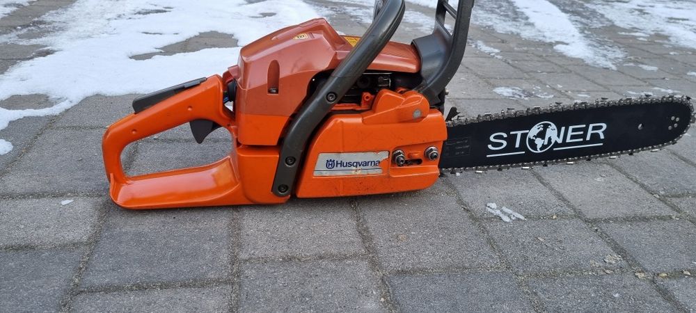 Sprzedam piłę husqvarna 340 w fajnym stanie Moc  2.7KM