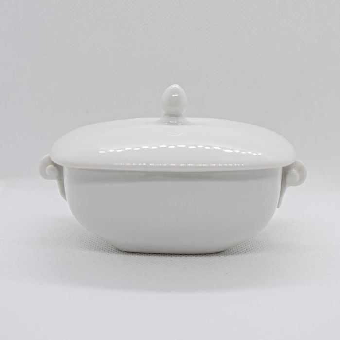 Pequena terrina da Vista Alegre em porcelana monocroma